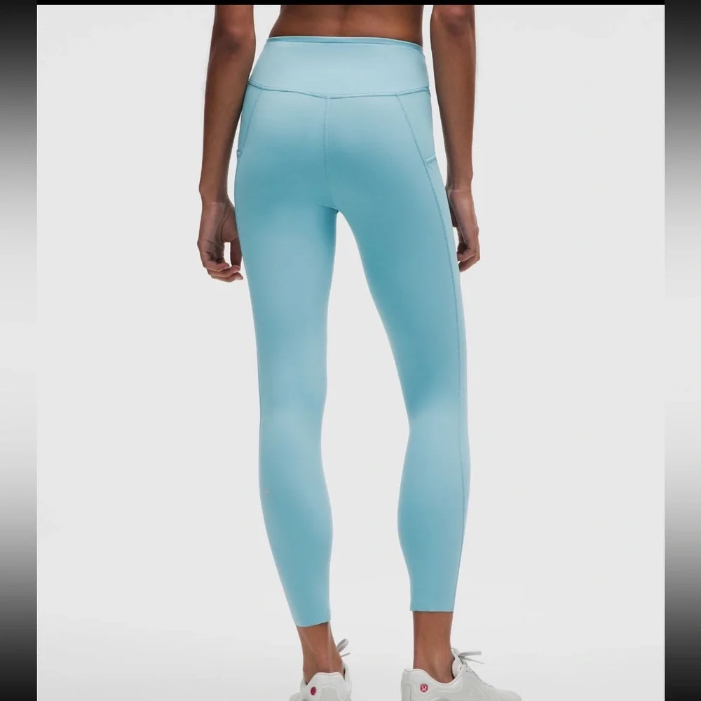 NWT LULULEMON Athletica Fast and Free HR Tight 25”| washed blue | Sz: 8 - Picture 3 of 6